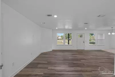 2001 Saddlebrook Dr, Pensacola, FL 32526 - Photo 5