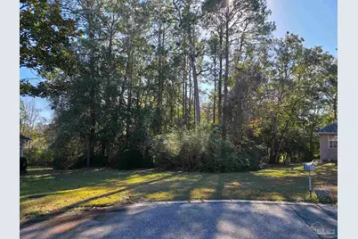 1821 Winding Creek Cir, Cantonment, FL 32533 - Photo 1