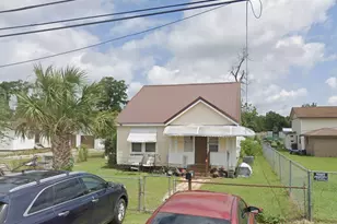 2416 W De Soto St, Pensacola, FL 32505 - Photo 1