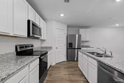 7349 Lakeside Oak Ct, Pensacola, FL 32526 - Photo 5