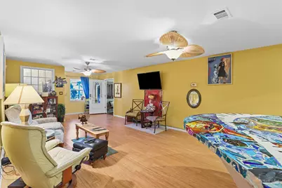 909 W Lloyd St, Pensacola, FL 32501 - Photo 9