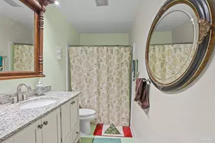 909 W Lloyd St, Pensacola, FL 32501 - Photo 11