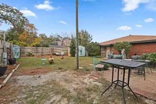 909 W Lloyd St, Pensacola, FL 32501 - Photo 23