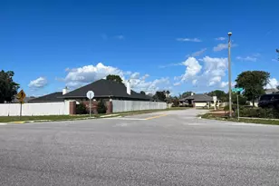 1959 Melissa Oaks Dr, Gulf Breeze, FL 32563 - Photo 3