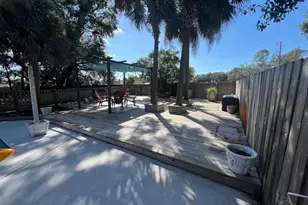 1959 Melissa Oaks Dr, Gulf Breeze, FL 32563 - Photo 39