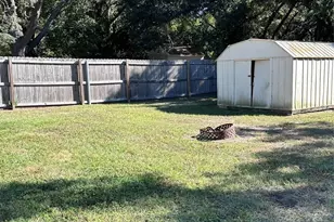 2105 Dora St, Pensacola, FL 32514 - Photo 43