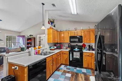 6146 Ashton Woods Cir, Milton, FL 32570 - Photo 13