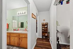 6146 Ashton Woods Cir, Milton, FL 32570 - Photo 21