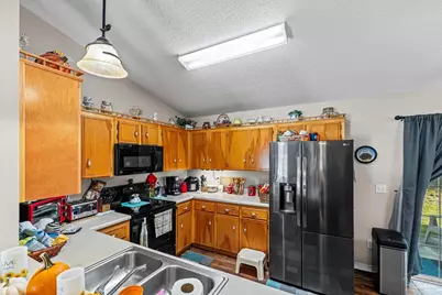 6146 Ashton Woods Cir, Milton, FL 32570 - Photo 15