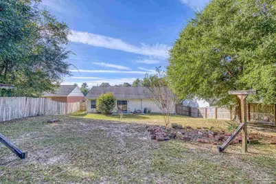 6146 Ashton Woods Cir, Milton, FL 32570 - Photo 35