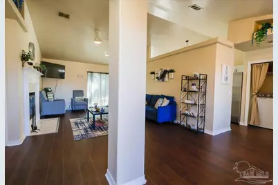 7132 Jennifer Rd, Pensacola, FL 32526 - Photo 3