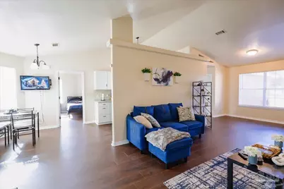 7132 Jennifer Rd, Pensacola, FL 32526 - Photo 9