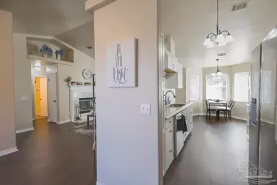 7132 Jennifer Rd, Pensacola, FL 32526 - Photo 11