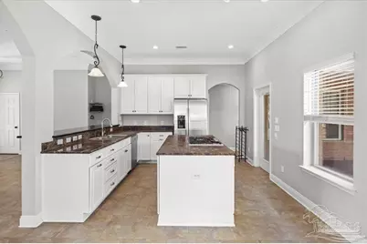 2208 McLeod St, Pensacola, FL 32502 - Photo 9