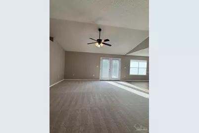 8743 Faye Ct, Navarre, FL 32566 - Photo 9