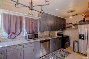 39 Sandalwood St, Pensacola, FL 32505 - Photo 9