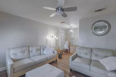39 Sandalwood St, Pensacola, FL 32505 - Photo 1