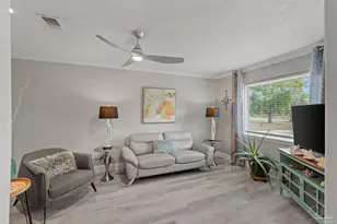 4719 Wildwood Dr, Milton, FL 32570 - Photo 9