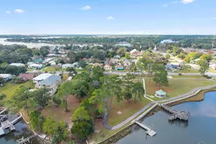 413 S 2nd St, Warrington, FL 32507 - Photo 27