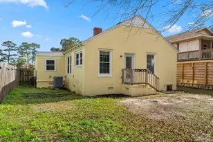 413 S 2nd St, Warrington, FL 32507 - Photo 23