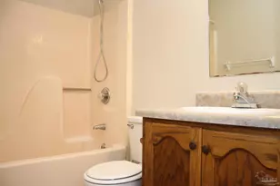 7608 Wilshire Rd, Pensacola, FL 32526 - Photo 15