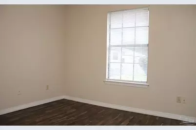 7608 Wilshire Rd, Pensacola, FL 32526 - Photo 13