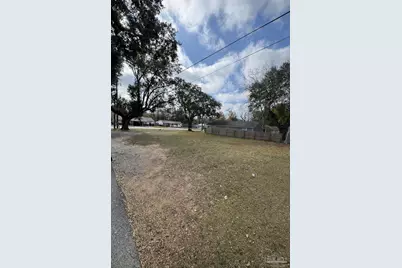 8411 Cherry Ave, Pensacola, FL 32534 - Photo 7