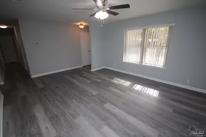 6577 Kennington Cir, Milton, FL 32570 - Photo 7