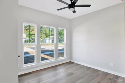 1020 N D St, Pensacola, FL 32501 - Photo 11