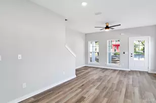 1020 N D St, Pensacola, FL 32501 - Photo 9