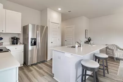 4051 Pendragon Cir, Milton, FL 32583 - Photo 11