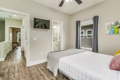 1002 W Main St, Pensacola, FL 32502 - Photo 11