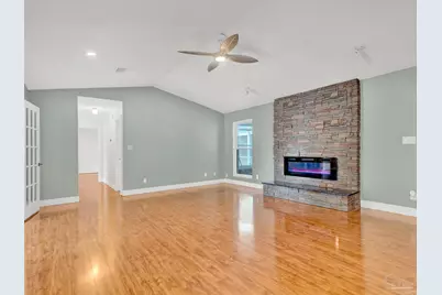 1009 Fleming Dr, Pensacola, FL 32514 - Photo 11