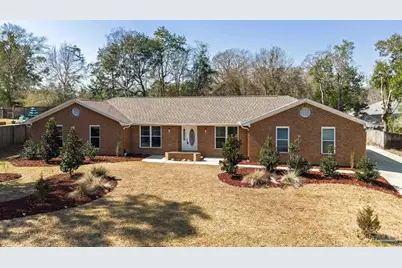 1009 Fleming Dr, Pensacola, FL 32514 - Photo 1