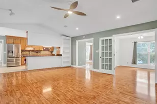 1009 Fleming Dr, Pensacola, FL 32514 - Photo 13