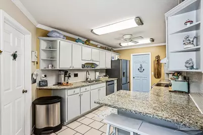 1716 Sea Lark Ln, Navarre, FL 32566 - Photo 13