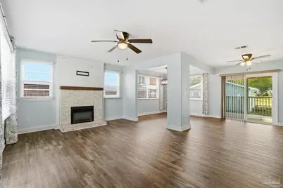 403 SE Gilliland Rd, Pensacola, FL 32507 - Photo 9