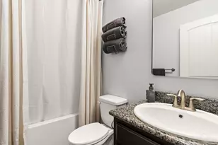 5469 N Shore Rd, Pensacola, FL 32507 - Photo 33