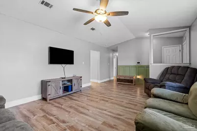 10663 Silver Creek Dr, Pensacola, FL 32506 - Photo 7