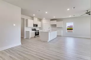 8622 Russellcross Blvd, Pensacola, FL 32507 - Photo 7