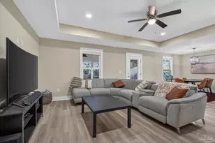 3986 Paradise Bay Dr, Gulf Breeze, FL 32563 - Photo 9
