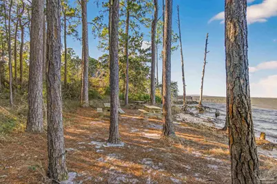 3986 Paradise Bay Dr, Gulf Breeze, FL 32563 - Photo 5