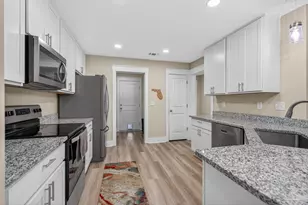 3986 Paradise Bay Dr, Gulf Breeze, FL 32563 - Photo 15