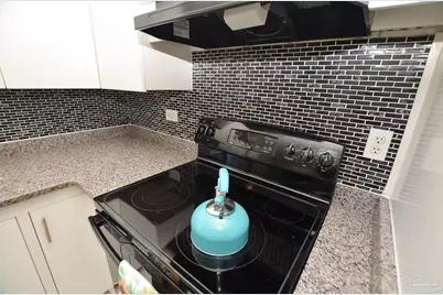 7310 W Jackson St, Pensacola, FL 32506 - Photo 17