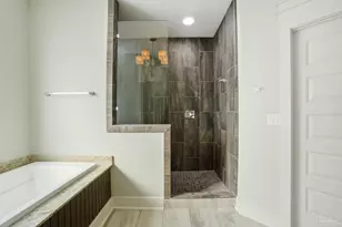 1419 E Hatton St, Pensacola, FL 32503 - Photo 31