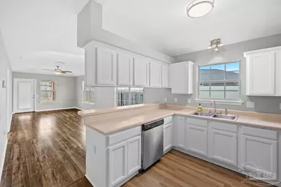 1186 Brownfield Rd, Pensacola, FL 32526 - Photo 7