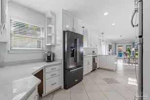 961 Aquamarine Dr, Gulf Breeze, FL 32563 - Photo 45