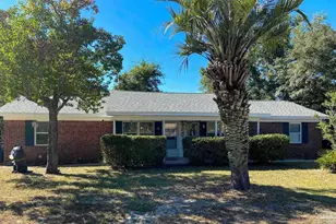 118 Shirley Dr, Gulf Breeze, FL 32561 - Photo 1