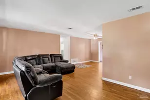 5925 Flaxman St, Pensacola, FL 32506 - Photo 7