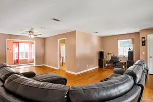 5925 Flaxman St, Pensacola, FL 32506 - Photo 3